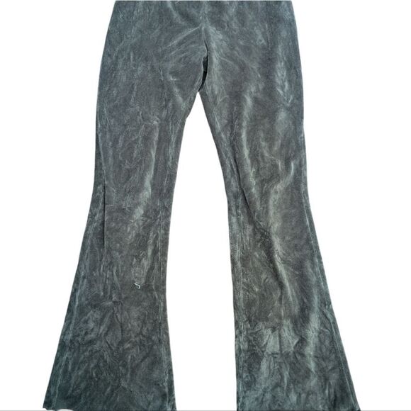 Olive green flare Velvet pants with slits at the back size S urban Outfitters - Picture 2 of 6